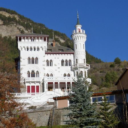 Appartement Standing Chateau Des Magnans Jausiers Exterior photo