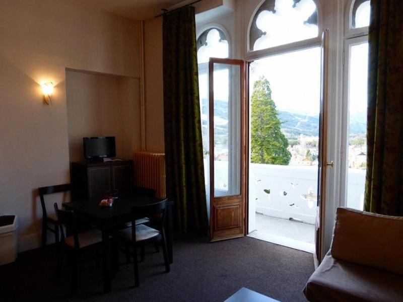 Appartement Standing Chateau Des Magnans Jausiers Exterior photo